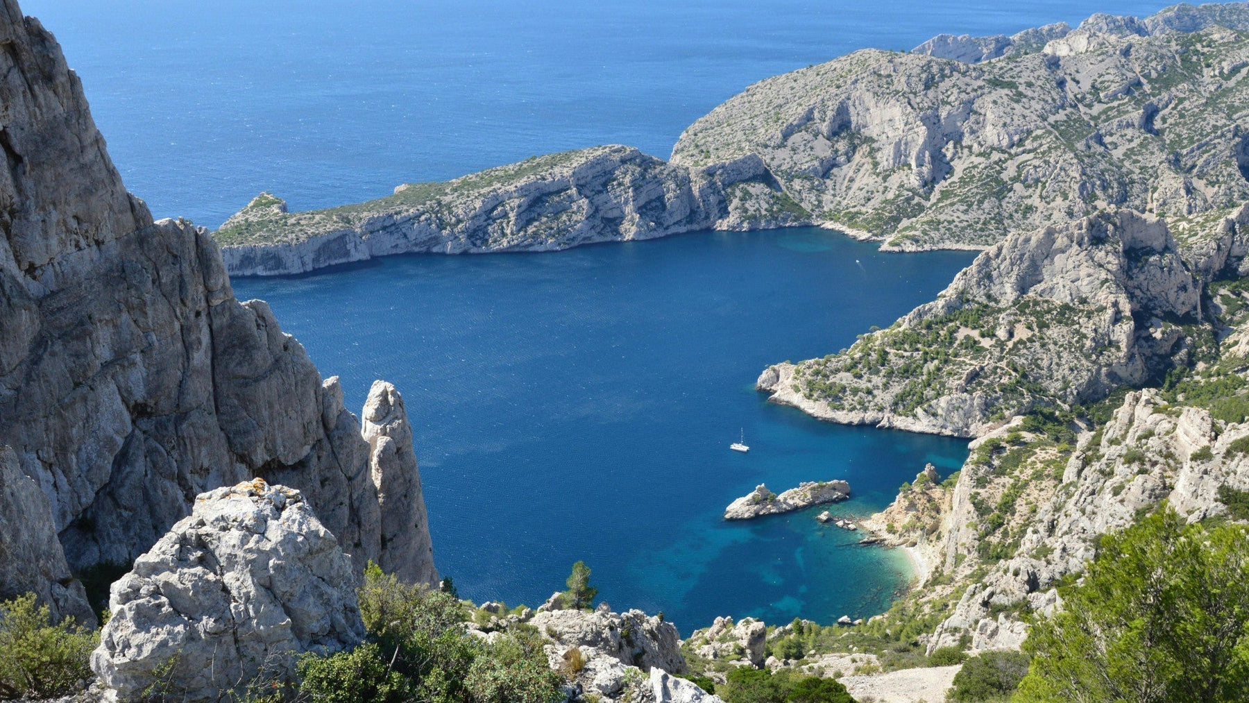 Calanques : Guide d'exploration en semi-rigide
