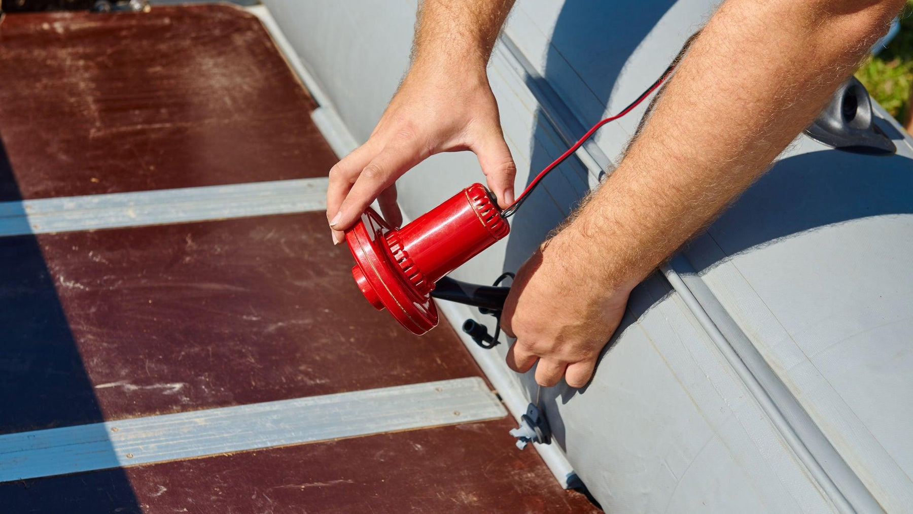 Gonfleurs électriques pour semi-rigides : Guide d'achat - ORCA Retail by Pennel & Flipo